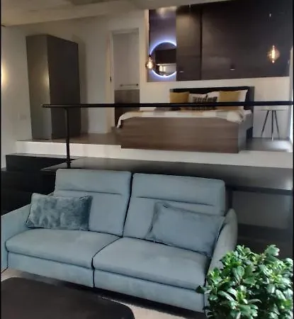 No 60, 3rd Floor, Centrally Located, Fully Equipped